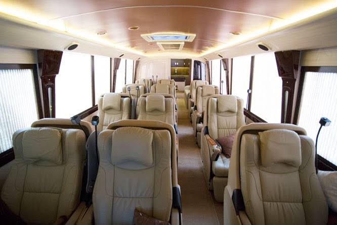 suasana interior bus Big Bird Alpha Premium