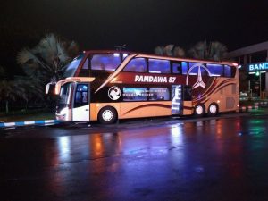 gambar exterior bus Pandawa 87 Super Double Decker Premium Class